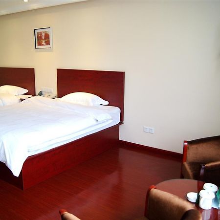 Greentree Inn Shandong Qingdao Development District Sdust Express Hotel Экстерьер фото