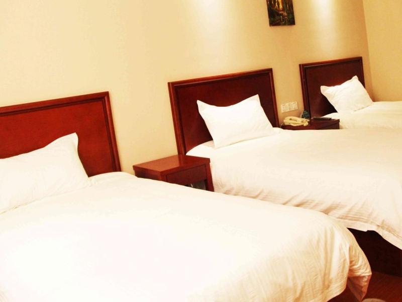 Greentree Inn Shandong Qingdao Development District Sdust Express Hotel Экстерьер фото