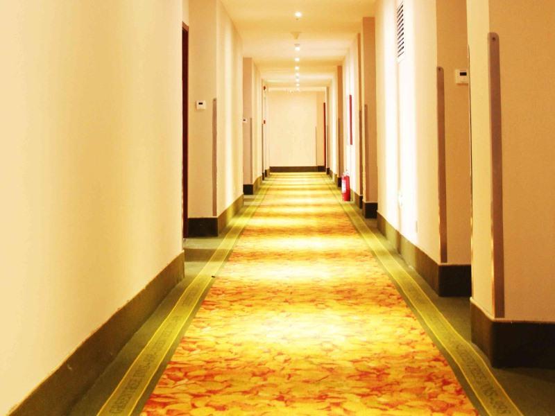 Greentree Inn Shandong Qingdao Development District Sdust Express Hotel Экстерьер фото