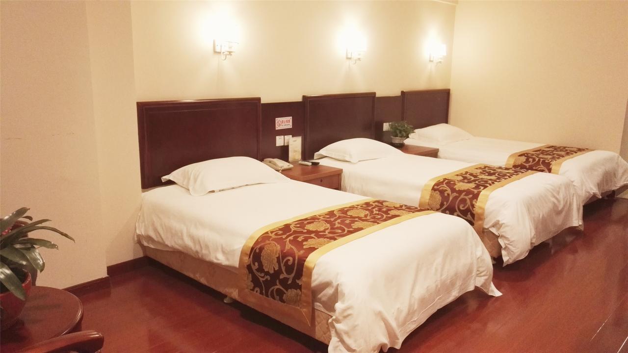 Greentree Inn Shandong Qingdao Development District Sdust Express Hotel Экстерьер фото